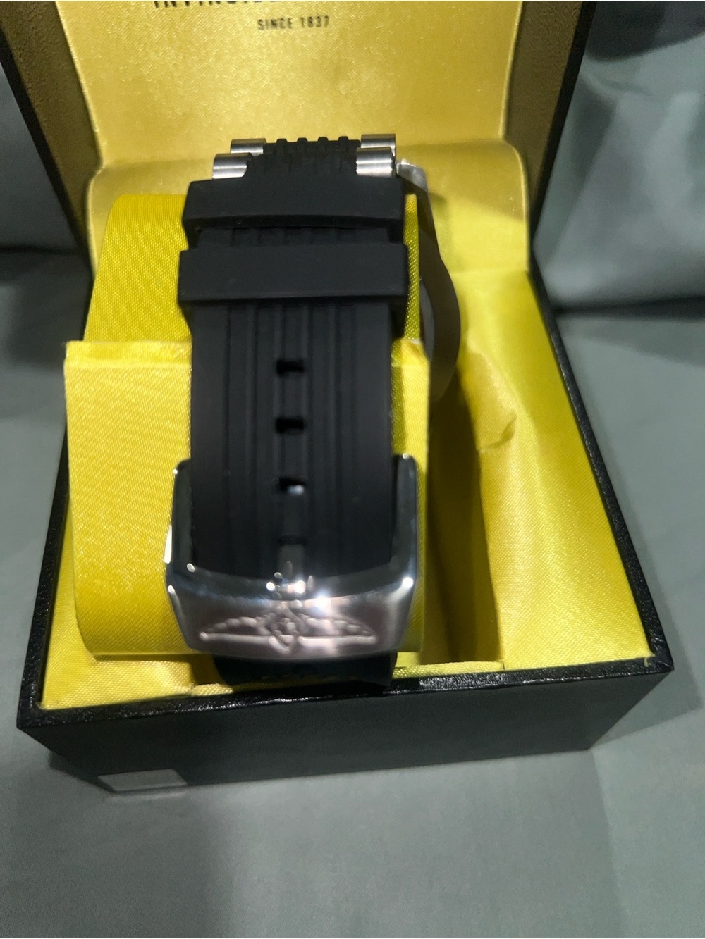 Invicta Pro Diver Chronograph Watch (Model 26403) - Like New! - Picture 4 of 9